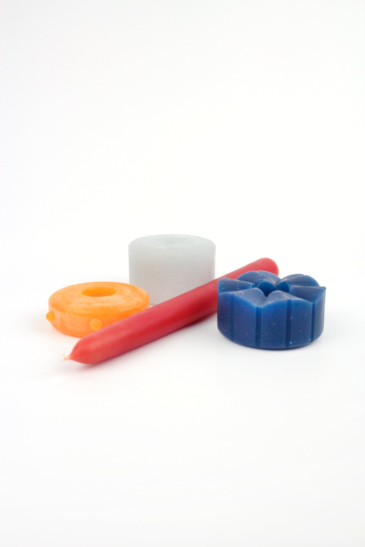 Hand-Poured Candle “Silence”